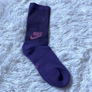 Nike crew drifit cushioned socks